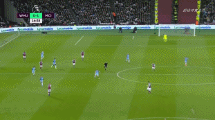 篮板球被他一个人统治了