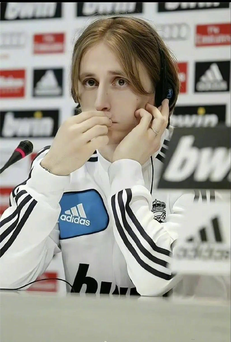 王燊超同款，官方推出直升机游览服务，10分钟行程每人1680元