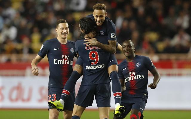 官方：26岁的前比利时国脚、国米旧将范赫斯登退役